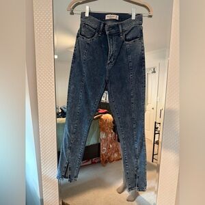 Abercrombie & Fitch Dark Blue Ankle Jeans